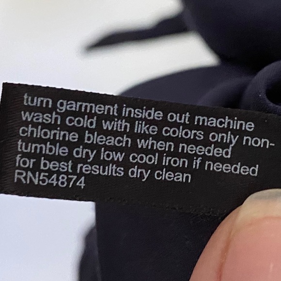 LIKE🆕 The Limited Sleeveless Pencil Dress - Picture 5 of 5